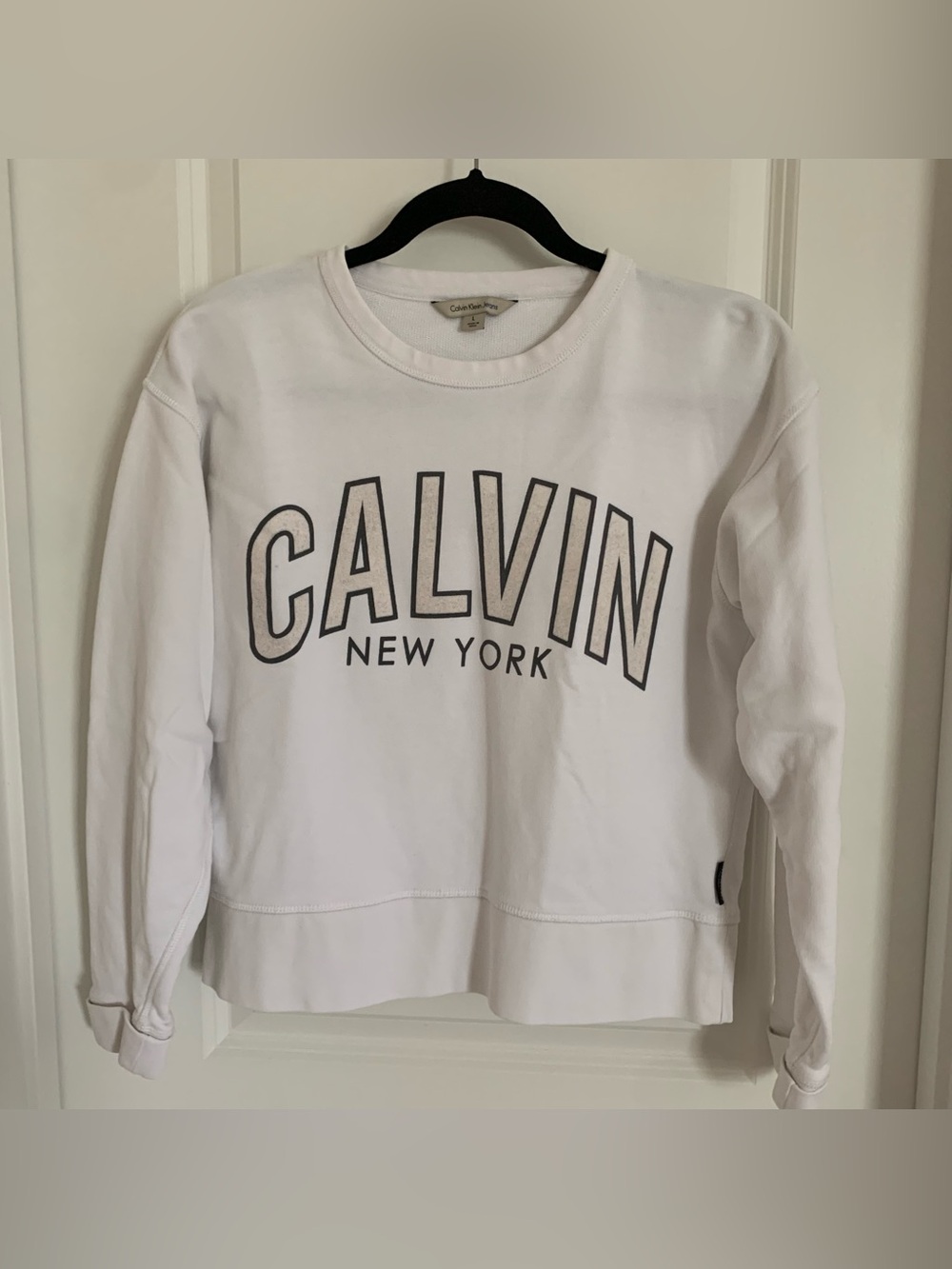 Calvin Klein White Crewneck Sweatshirt with CALVIN New York Logo, L